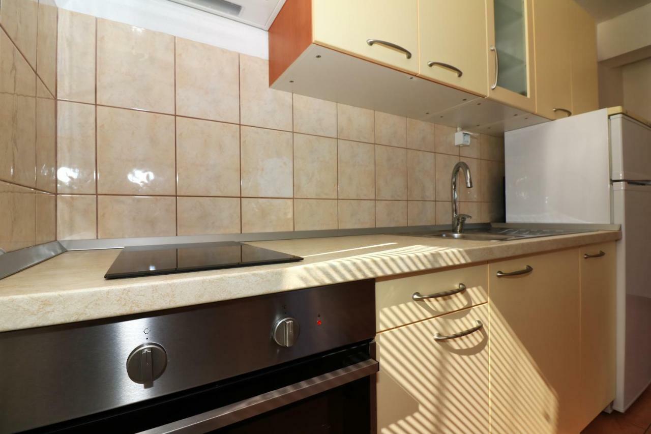 Apartments Sladana Єзера Екстер'єр фото